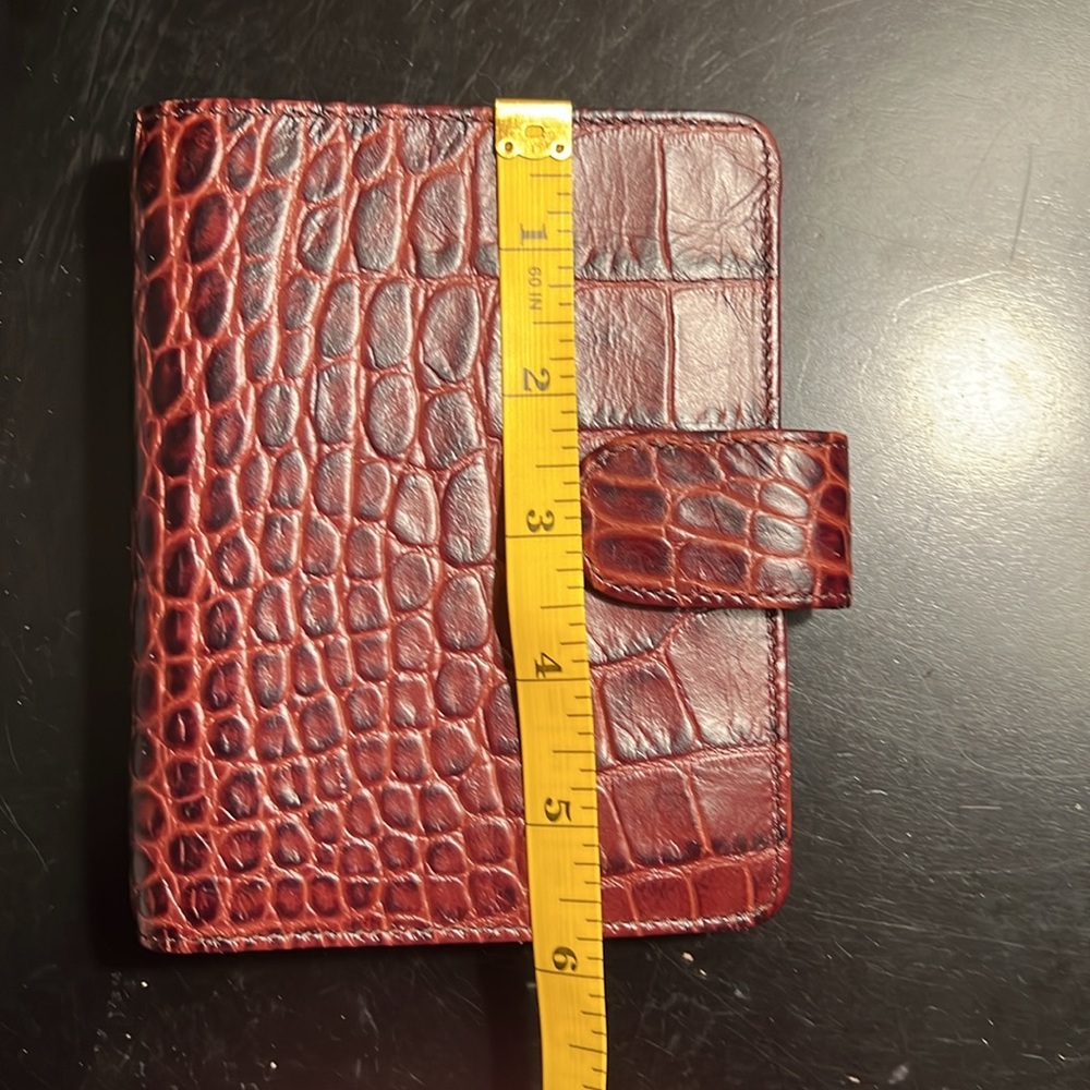 Filofax Classic Croc Pocket Leather Organizer - Picture 9 of 12